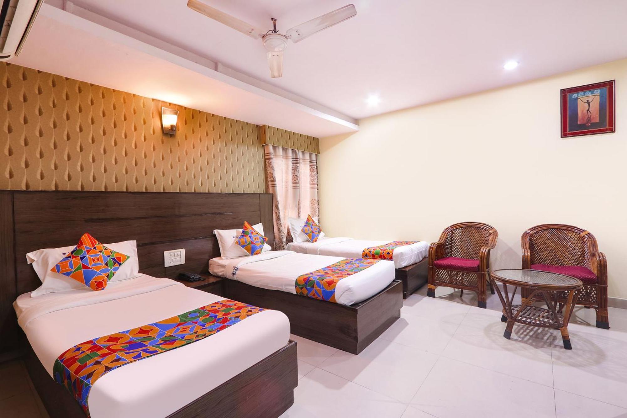 Fabhotel Royal Residency II - Nr Lakdikapul Metro Station Hajdarábád Exteriér fotografie