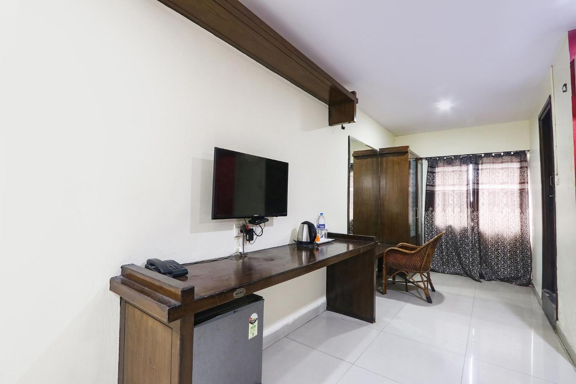 Fabhotel Royal Residency II - Nr Lakdikapul Metro Station Hajdarábád Exteriér fotografie