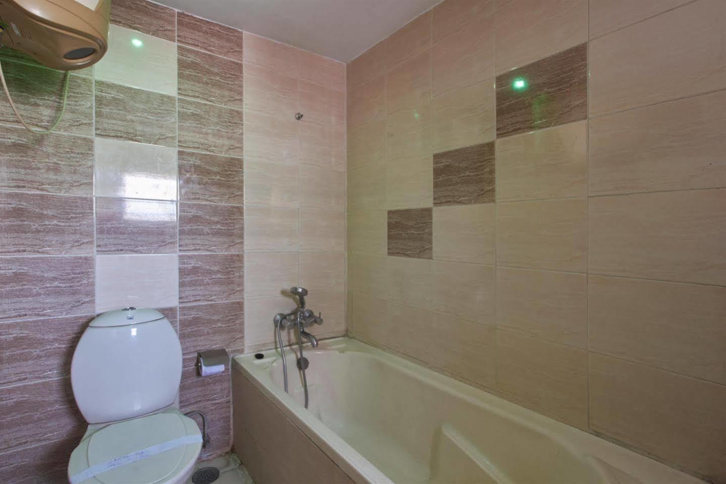 Fabhotel Royal Residency II - Nr Lakdikapul Metro Station Hajdarábád Exteriér fotografie